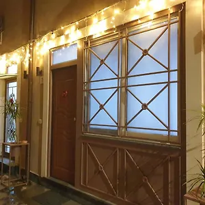https://casa-delledera.taorminaitalyhotels.com